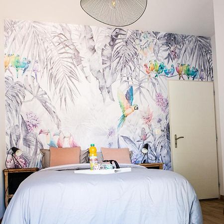 Chambre Tropicale Privee Au Coeur D'Un Village Calme Et Proche Du Vignoble Vinzelles Exteriör bild